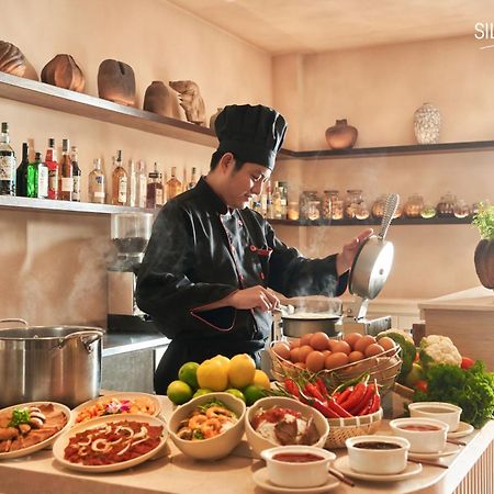 Silverland Sil Hotel Thành Pho Ho Chí Minh Esterno foto
