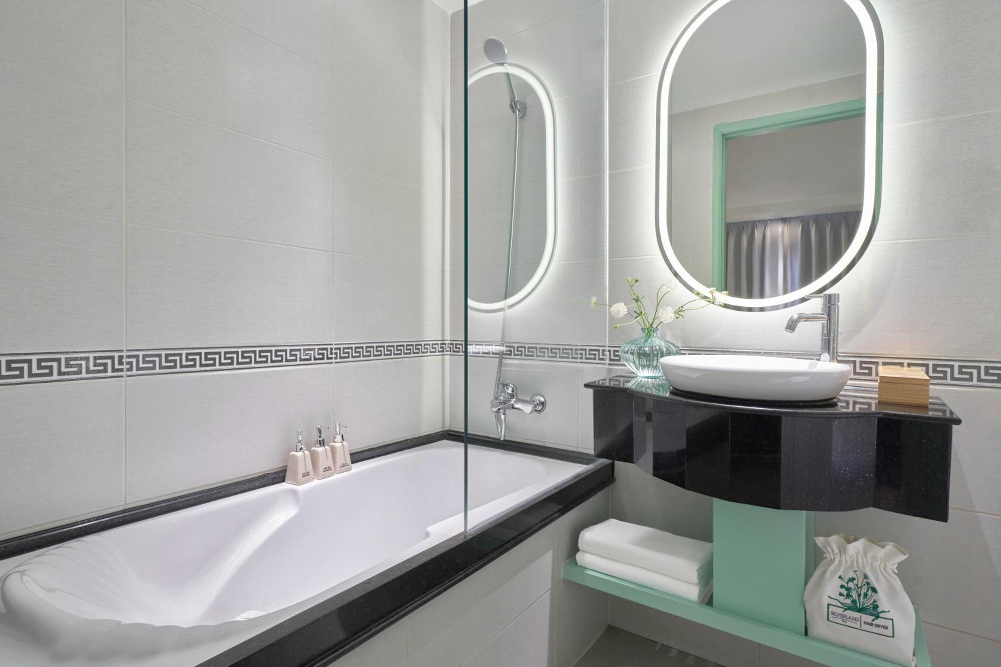 Silverland Sil Hotel Thành Pho Ho Chí Minh Esterno foto